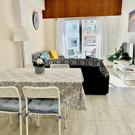 Apartment Tsimintia 25 *